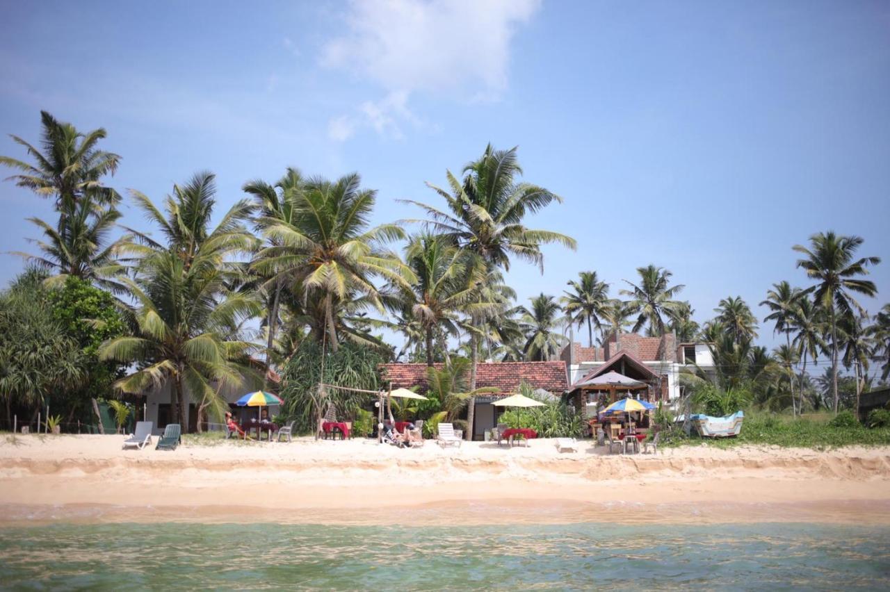 Blue Corals Beach Bungalow Matara Dış mekan fotoğraf