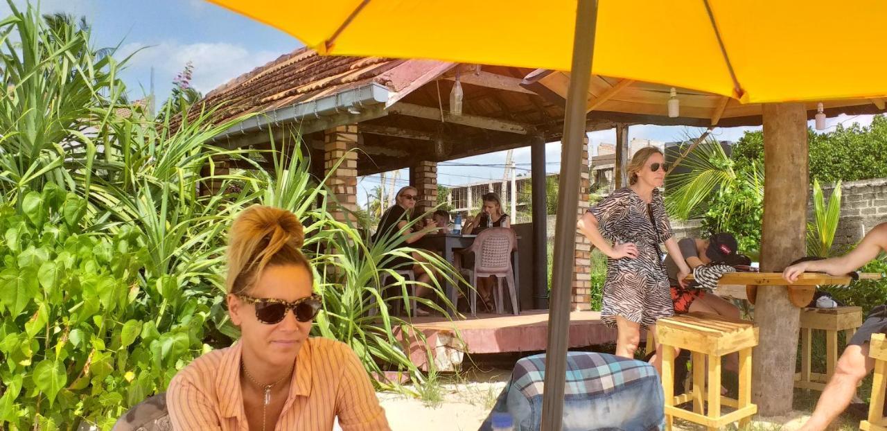 Blue Corals Beach Bungalow Matara Dış mekan fotoğraf